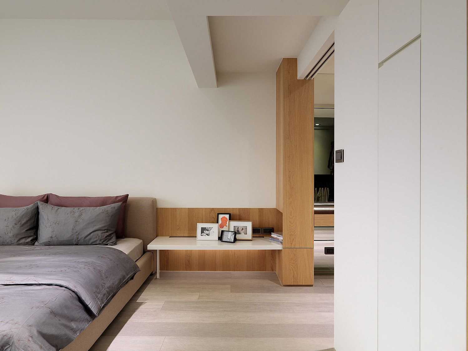 龍湖九里晴川-現(xiàn)代簡(jiǎn)約-臥室設(shè)計(jì)效果圖